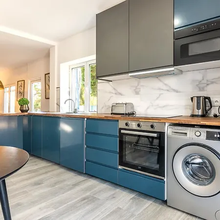 Dom wakacyjny First Floor