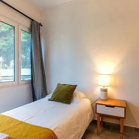 First Floor * Carregado