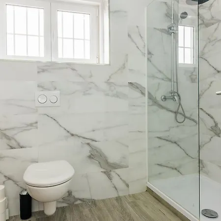 First Floor Carregado