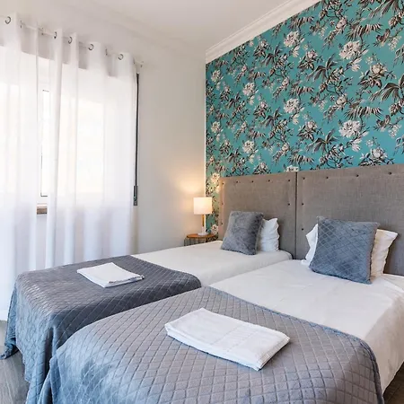 Dom wakacyjny First Floor Carregado