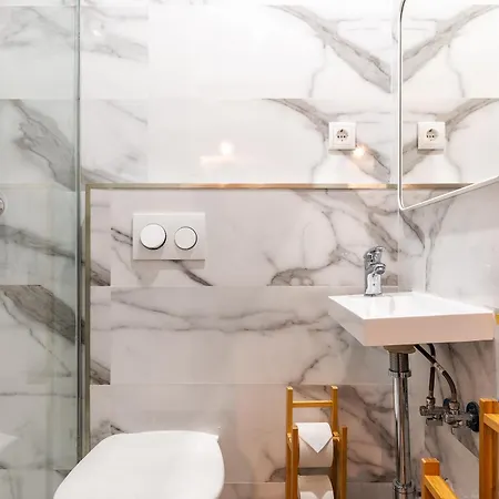 First Floor Carregado