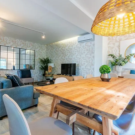 Dom wakacyjny First Floor *